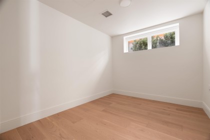 Photo 7 at 152 - 408 W 45th Avenue, Oakridge VW, Vancouver West