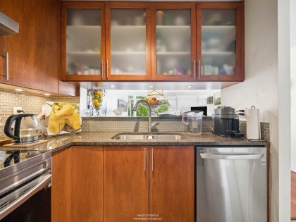 Photo 4 at 215 - 456 Moberly Road, False Creek, Vancouver West