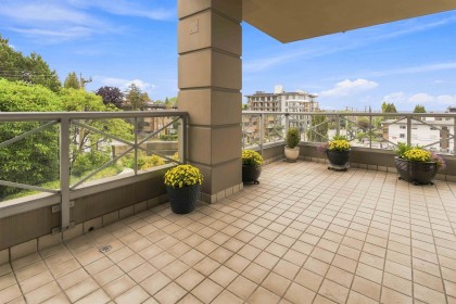 Photo 1 at 405 - 160 E 13th Street, Central Lonsdale, North Vancouver