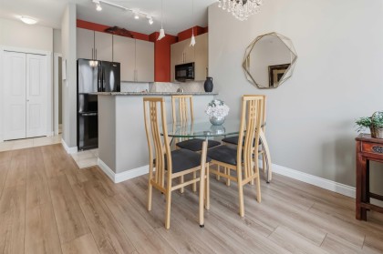 Photo 8 at 405 - 160 E 13th Street, Central Lonsdale, North Vancouver
