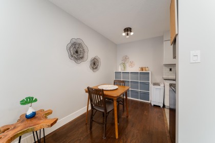 Photo 13 at 303 - 2450 Cornwall Avenue, Kitsilano, Vancouver West