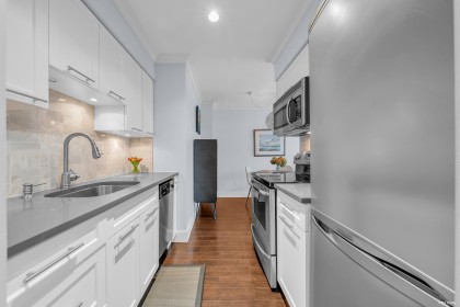 Photo 10 at 111 - 2040 Cornwall Avenue, Kitsilano, Vancouver West
