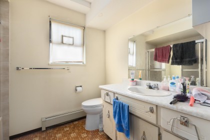 Photo 27 at 1594 W 68th Avenue, S.W. Marine, Vancouver West