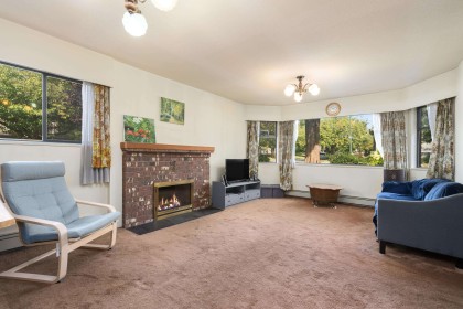 Photo 5 at 1594 W 68th Avenue, S.W. Marine, Vancouver West