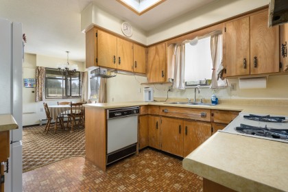 Photo 15 at 1594 W 68th Avenue, S.W. Marine, Vancouver West