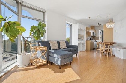 Photo 6 at 902 - 2965 Fir Street, Fairview VW, Vancouver West