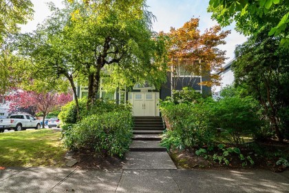 Photo 2 at 2308 W 14th Avenue, Kitsilano, Vancouver West