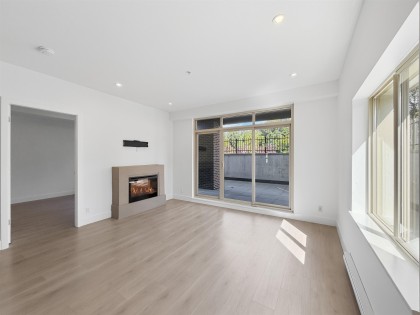 Photo 2 at 204 - 1273 Marine Drive, Norgate, North Vancouver