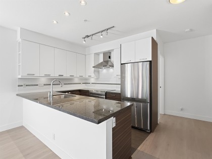 Photo 7 at 204 - 1273 Marine Drive, Norgate, North Vancouver