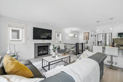 Photo 7 at 318 W 18th Street, Central Lonsdale, North Vancouver