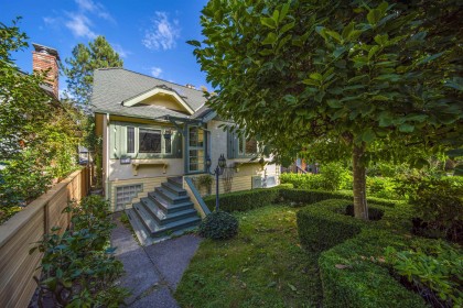 Photo 2 at 3519 W 14th Avenue, Kitsilano, Vancouver West
