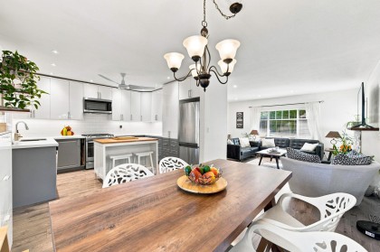Photo 6 at 300 E 25th Street, Upper Lonsdale, North Vancouver
