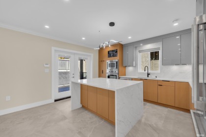 Photo 6 at 800 Montroyal Boulevard, Canyon Heights NV, North Vancouver