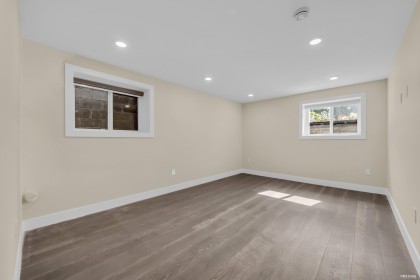 Photo 32 at 800 Montroyal Boulevard, Canyon Heights NV, North Vancouver