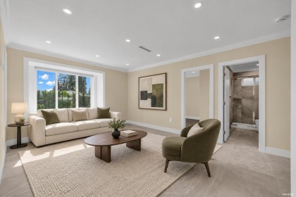 Photo 5 at 800 Montroyal Boulevard, Canyon Heights NV, North Vancouver