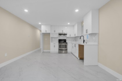 Photo 24 at 800 Montroyal Boulevard, Canyon Heights NV, North Vancouver