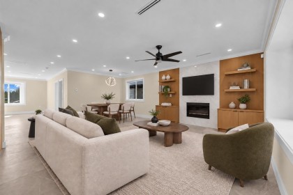 Photo 4 at 800 Montroyal Boulevard, Canyon Heights NV, North Vancouver