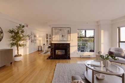 Photo 3 at 300 - 1410 Bute Street, West End VW, Vancouver West