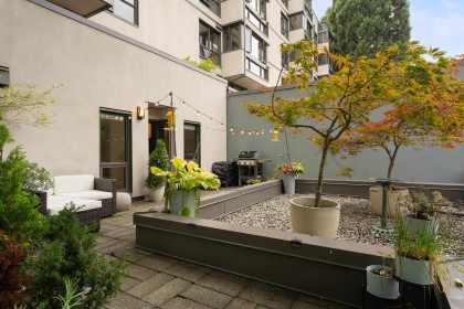 Photo 5 at 106 - 1477 Fountain Way, False Creek, Vancouver West