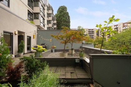 Photo 9 at 106 - 1477 Fountain Way, False Creek, Vancouver West