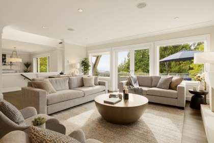 Photo 2 at 5008 Redonda Drive, Canyon Heights NV, North Vancouver