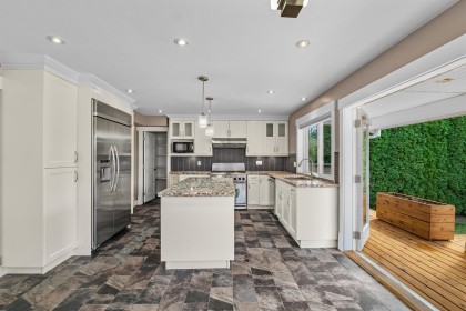 Photo 7 at 1501 Frederick Road, Lynn Valley, North Vancouver