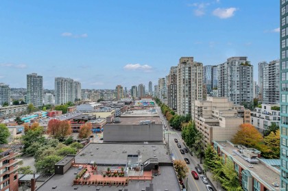 Photo 23 at 1401 - 928 Homer Street, Yaletown, Vancouver West