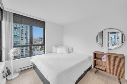 Photo 13 at 1401 - 928 Homer Street, Yaletown, Vancouver West