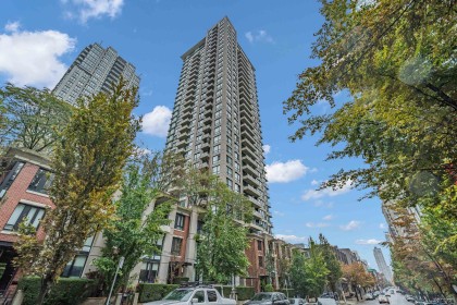 Photo 1 at 1401 - 928 Homer Street, Yaletown, Vancouver West