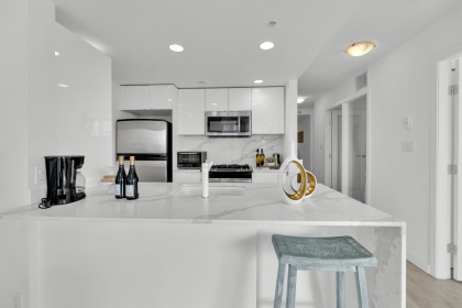 Photo 13 at 502 - 455 Beach Crescent, Yaletown, Vancouver West