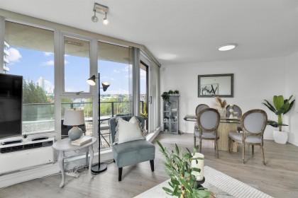 Photo 4 at 502 - 455 Beach Crescent, Yaletown, Vancouver West
