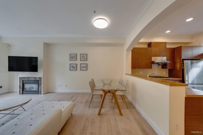 Photo 5 at 989 W 38th Avenue, Cambie, Vancouver West