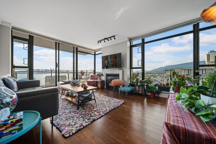 Photo 4 at 1404 - 155 W 1st Street, Lower Lonsdale, North Vancouver