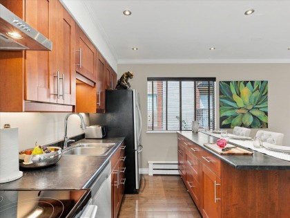 Photo 4 at 6 - 137 E 5th Street, Lower Lonsdale, North Vancouver