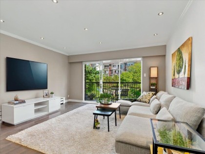 Photo 8 at 6 - 137 E 5th Street, Lower Lonsdale, North Vancouver