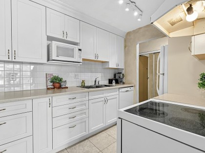 Photo 16 at 309 - 275 W 2nd Street, Lower Lonsdale, North Vancouver