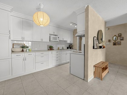 Photo 12 at 309 - 275 W 2nd Street, Lower Lonsdale, North Vancouver