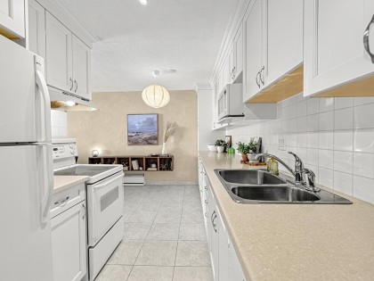 Photo 18 at 309 - 275 W 2nd Street, Lower Lonsdale, North Vancouver