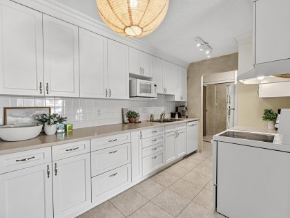 Photo 15 at 309 - 275 W 2nd Street, Lower Lonsdale, North Vancouver