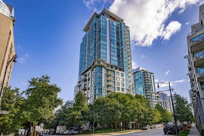 Photo 2 at 807 - 590 Nicola Street, Coal Harbour, Vancouver West