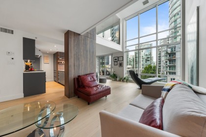 Photo 7 at 807 - 590 Nicola Street, Coal Harbour, Vancouver West