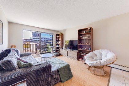 Photo 2 at 107 - 131 W 4th Street, Lower Lonsdale, North Vancouver