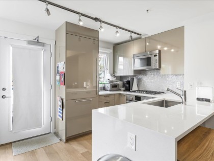 Photo 6 at 4183 Cambie Street, Cambie, Vancouver West