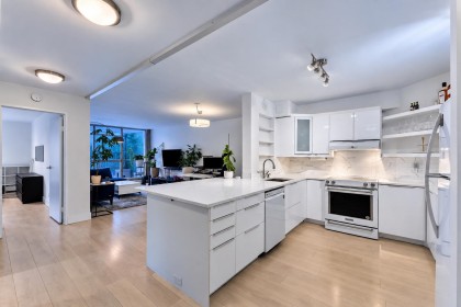 Photo 1 at 905 - 2024 Fullerton Avenue, Pemberton NV, North Vancouver