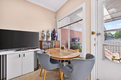 Photo 12 at 650 W 70th Avenue, Marpole, Vancouver West