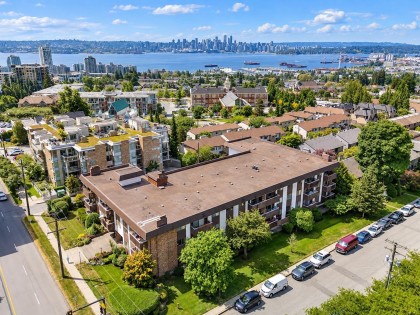 Photo 2 at 202 - 1345 Chesterfield Avenue, Central Lonsdale, North Vancouver
