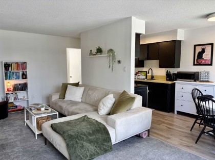 Photo 6 at 202 - 1345 Chesterfield Avenue, Central Lonsdale, North Vancouver