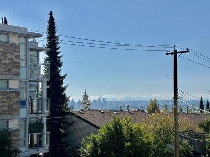Photo 12 at 202 - 1345 Chesterfield Avenue, Central Lonsdale, North Vancouver