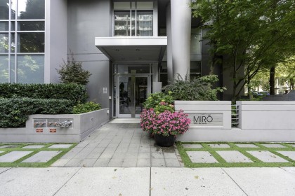 Photo 2 at 1702 - 1001 Richards Street, Downtown VW, Vancouver West