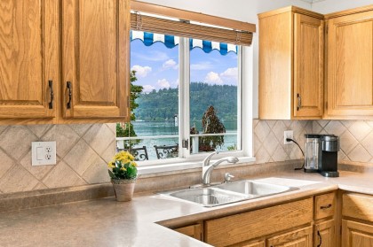 Photo 10 at 3950 Sparrow Lane, Roche Point, North Vancouver